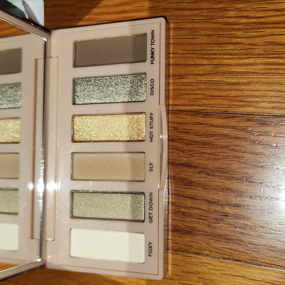 Urban Decay Naked Foxy Palette